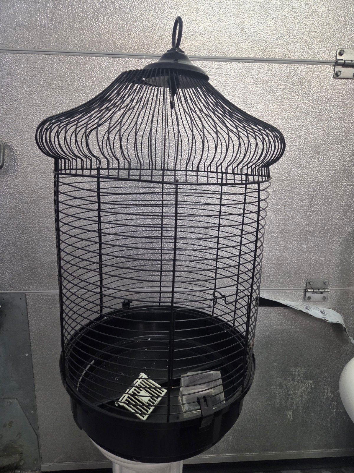 vogelkooi rond zwart, Dieren en Toebehoren, Ophalen, Zo goed als nieuw, Metaal, Vogelkooi