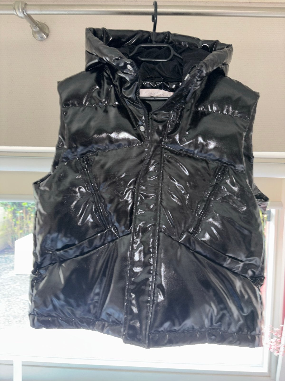 Nieuwe Esqualo bodywarmer mt 40 - Zwart glanzend, Ophalen of Verzenden, Nieuw, Maat 38/40 (M), Zwart