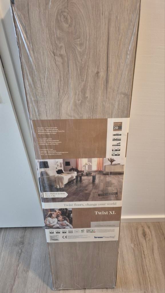 Laminaat Twist XL 50m2 met TUV 10db ondervloer, Grijs, Nieuw, Ophalen of Verzenden, 50 tot 75 m²