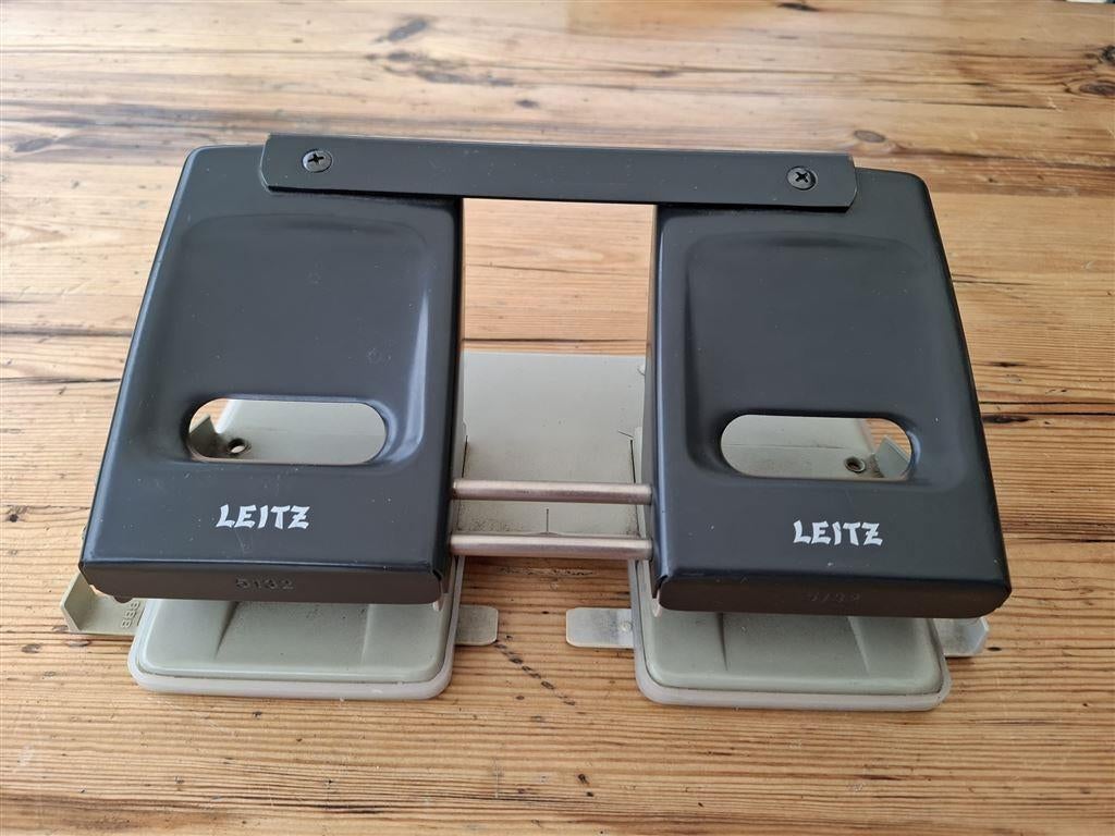 Leitz 5132, 4-gatz perforator, Ophalen of Verzenden, Gebruikt