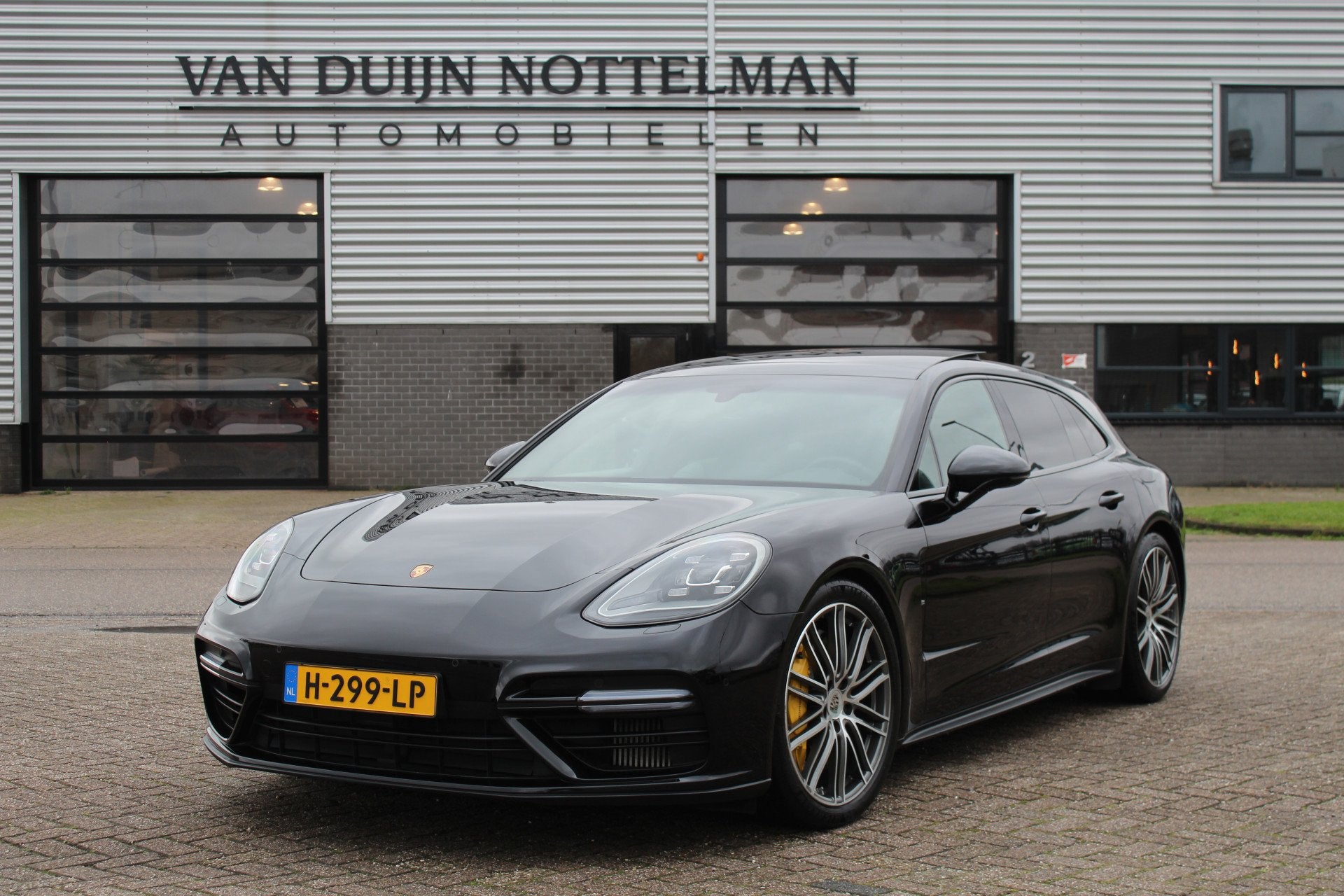 Porsche Panamera Sport Turismo 4.0 Turbo S E-Hybrid 680 PK /, Automaat, Dealer onderhouden, Gebruikt, Met garantie (alle)