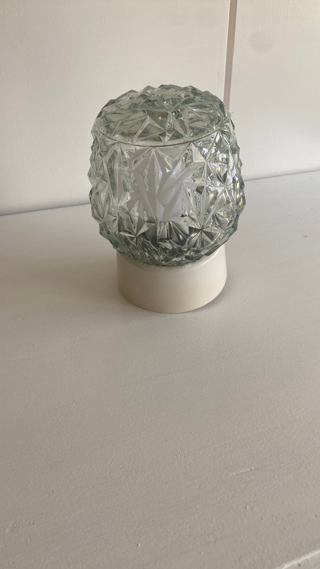 Glazen plafondlamp, Mid Century, vintage, witte  plafondrand, Ophalen of Verzenden, Zo goed als nieuw, Kunststof