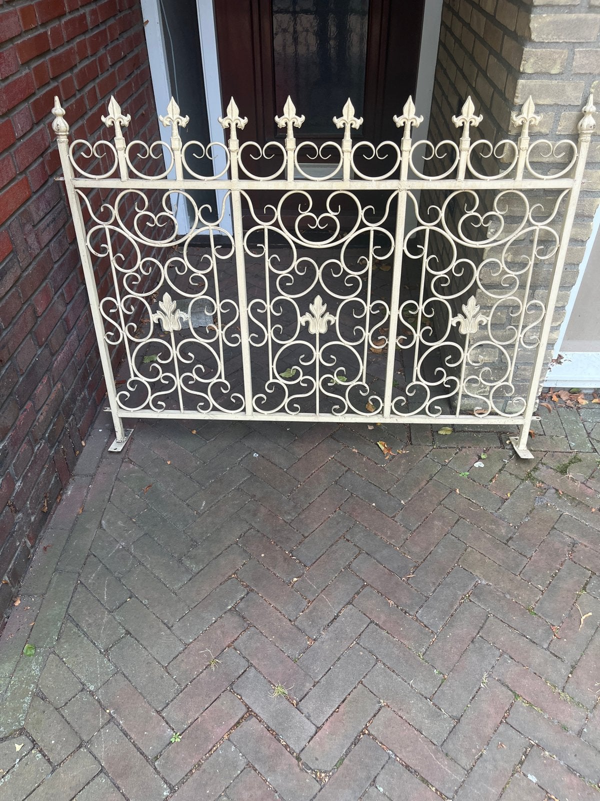 Decoratief Rek / Hekwerk - Crèmekleurig IJzer, Ophalen of Verzenden, Gebruikt, IJzer, Sierhekwerk