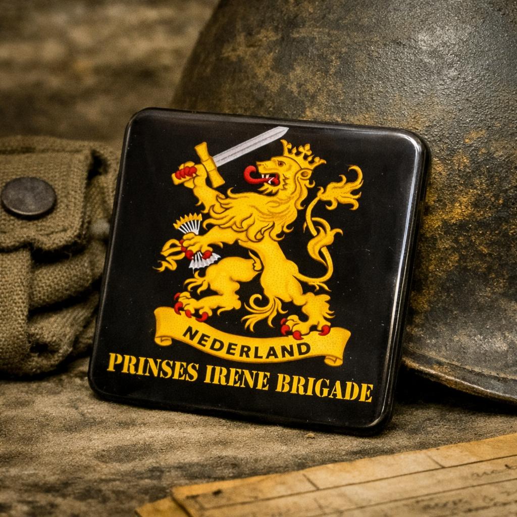 WW2 Prinses Irene Brigade magneet  - RJ Army, Ophalen of Verzenden, Landmacht, Nederland, Embleem of Badge