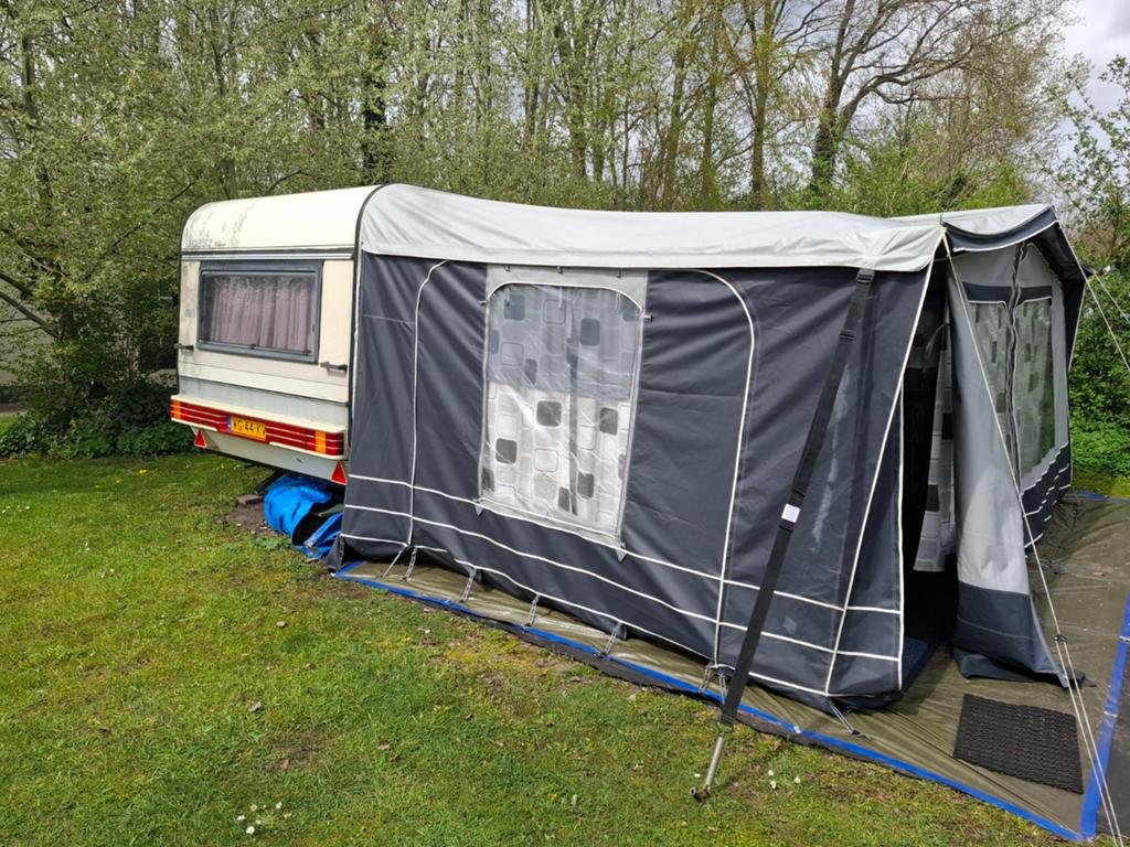 Caravan Hobby Classic, Caravans en Kamperen, Rondzit, Hobby, Disselslot, Particulier