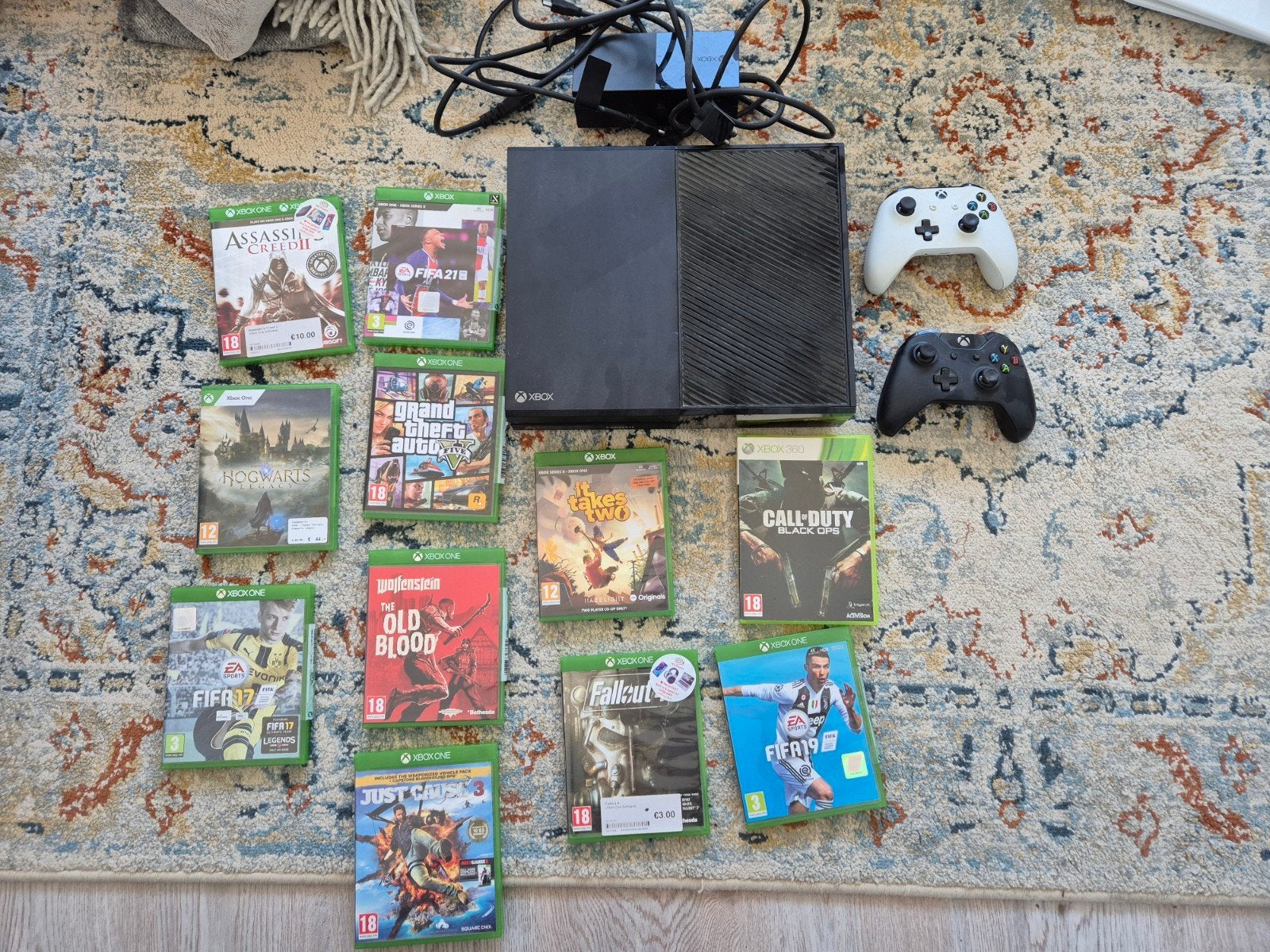 Xbox One console met 2 controllers en 11 games, Ophalen, Xbox One, Met 2 controllers, Gebruikt