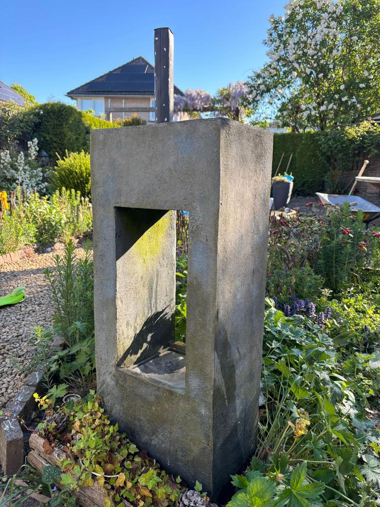 Water ornament, Tuin en Terras, Ophalen, Zo goed als nieuw, Beton, Waterornament