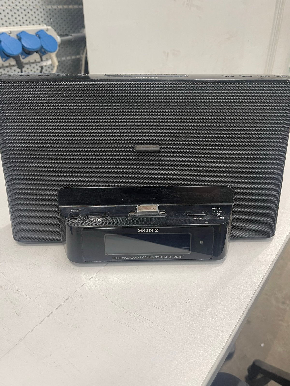 Sony Personal Audio Docking System ICF-DS15iP, Gebruikt, Tuner of Radio, Draagbaar, Ophalen of Verzenden