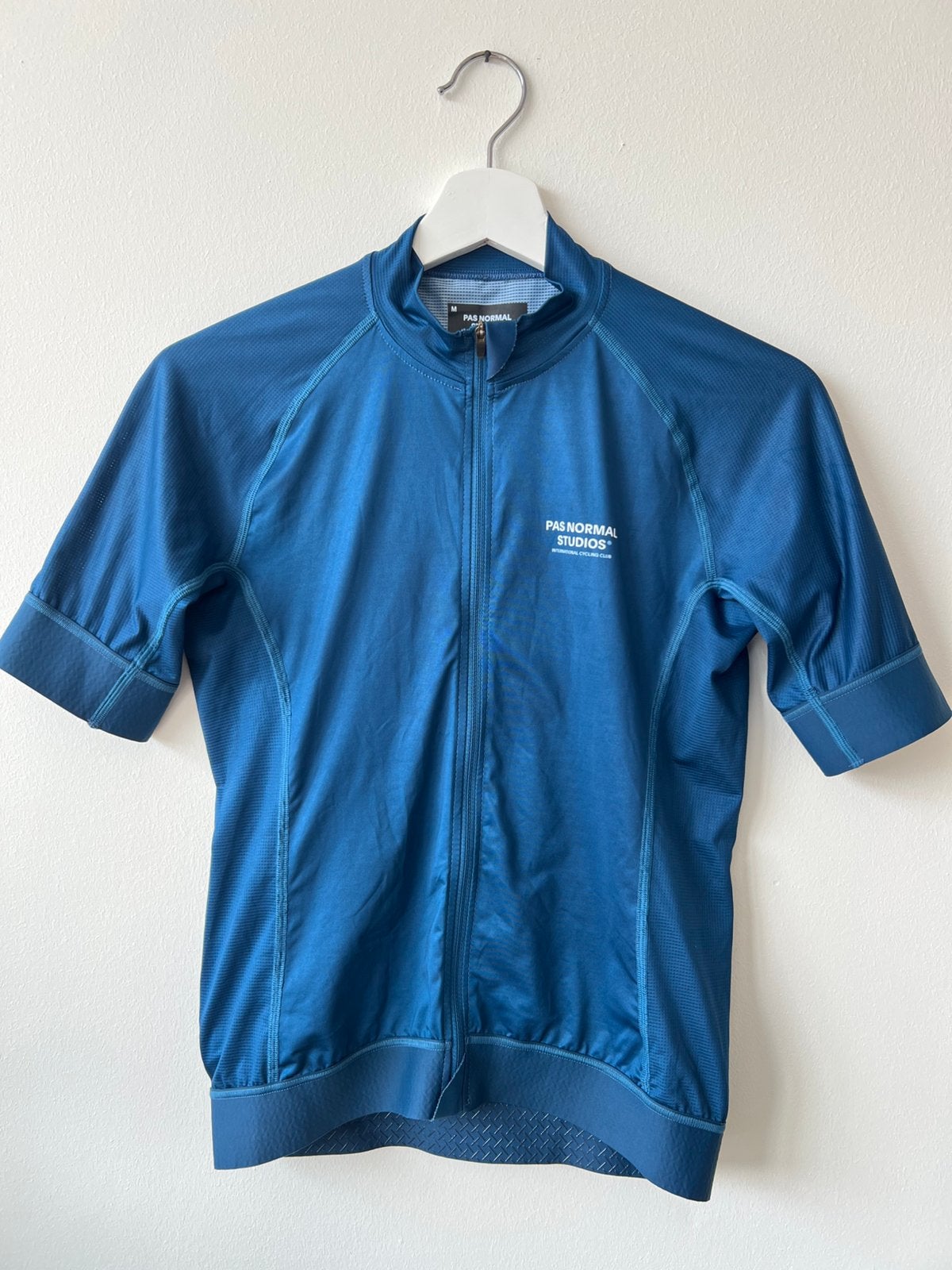 Pas Normal Mechanism Jersey M, Ophalen of Verzenden, Zo goed als nieuw, Bovenkleding