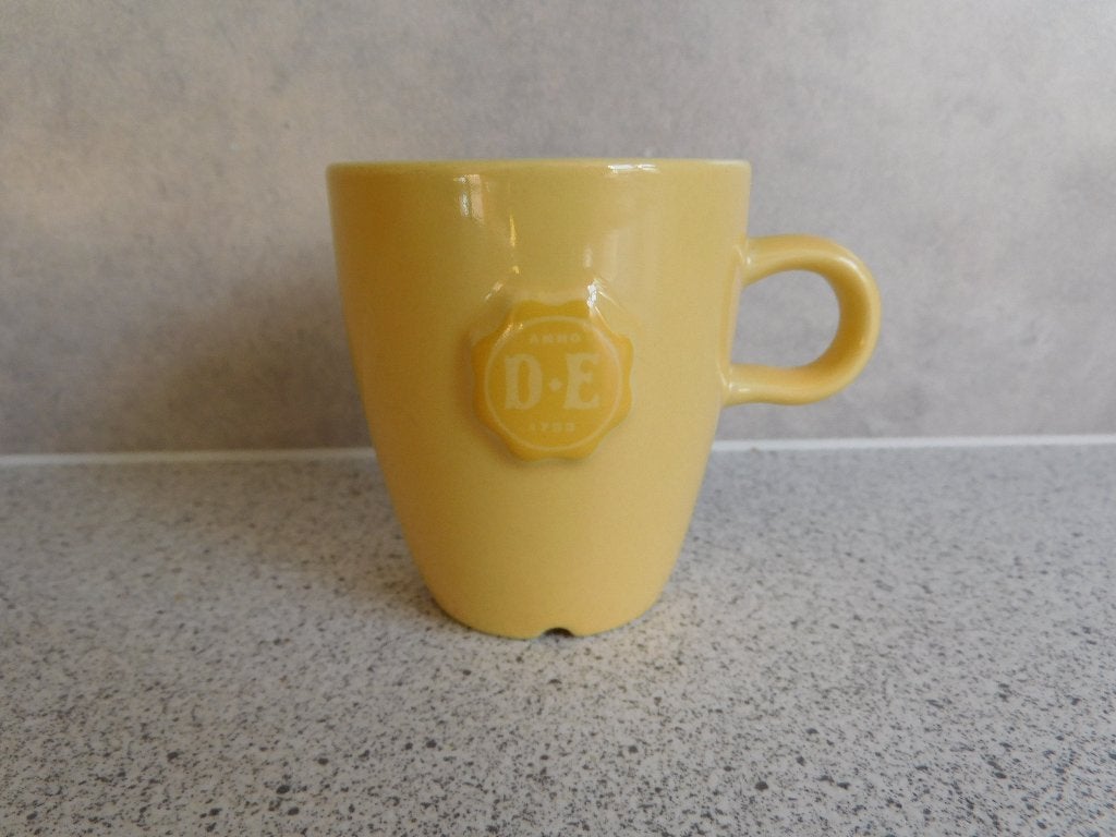 Senseo Mok Geel Zegel Mosa Douwe Egberts, Huis en Inrichting, Keuken | Servies, Ophalen of Verzenden, Zo goed als nieuw, Overige stijlen