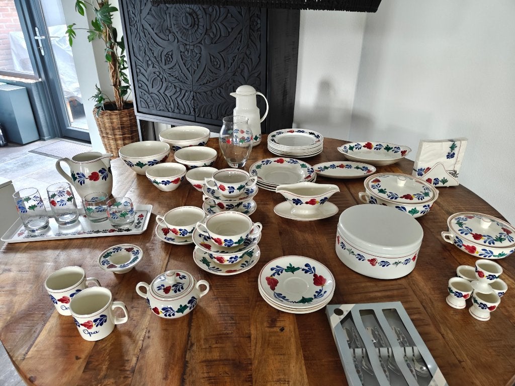 Boerenbont origineel servies in keurige staat in 1 koop, Ophalen, Zo goed als nieuw, Aardewerk, Overige typen