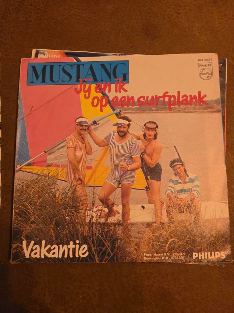 Mustang - Jij en ik op een surfplank / Vakantie (7 inch), Ophalen of Verzenden, Gebruikt, 7 inch