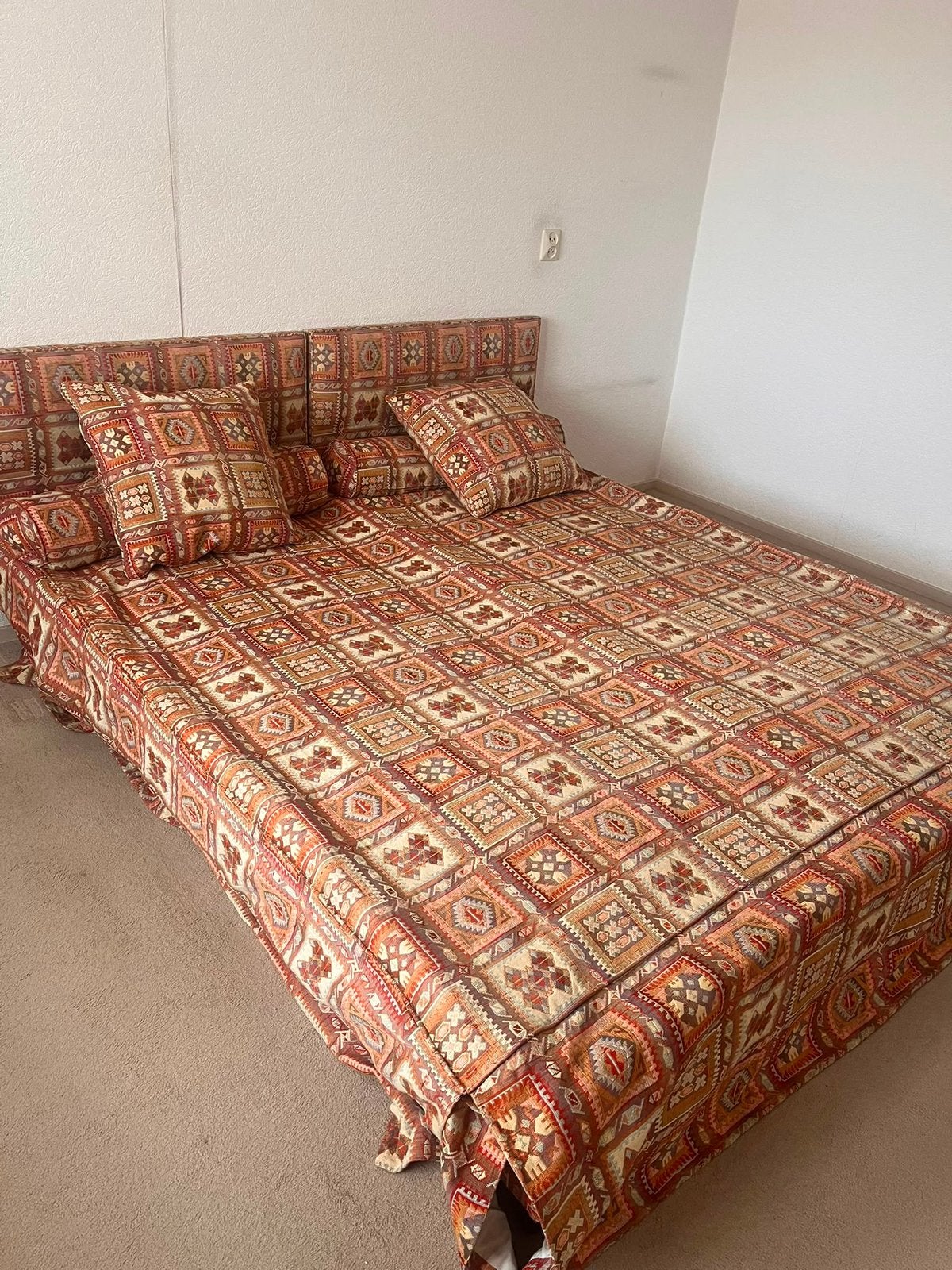 Boxspring onderstel zonder matrassen, Huis en Inrichting, Ophalen, Zo goed als nieuw, Tweepersoons, 180 cm
