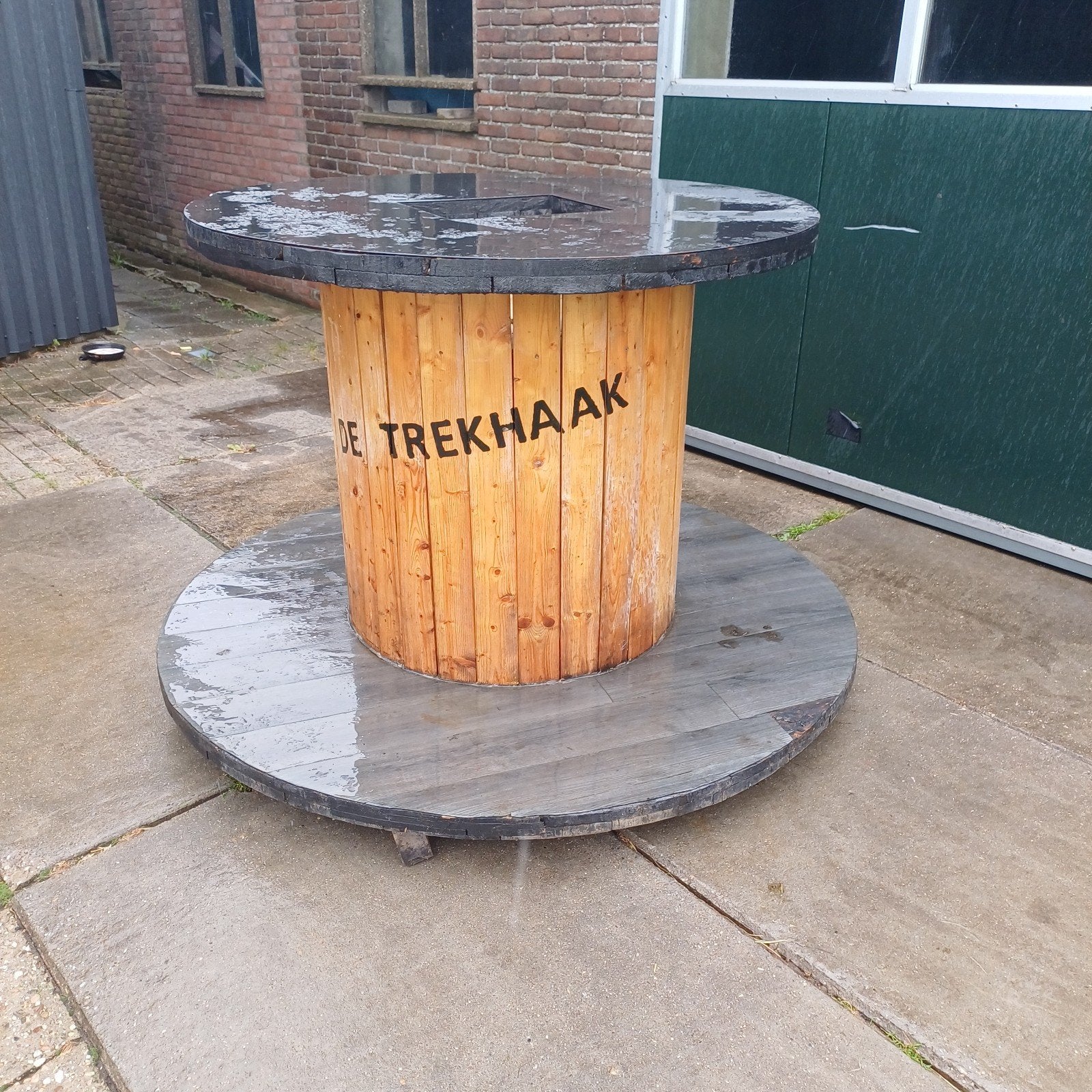 gratis statafel haspeltafel, Ophalen, Gebruikt, Rond, Hout