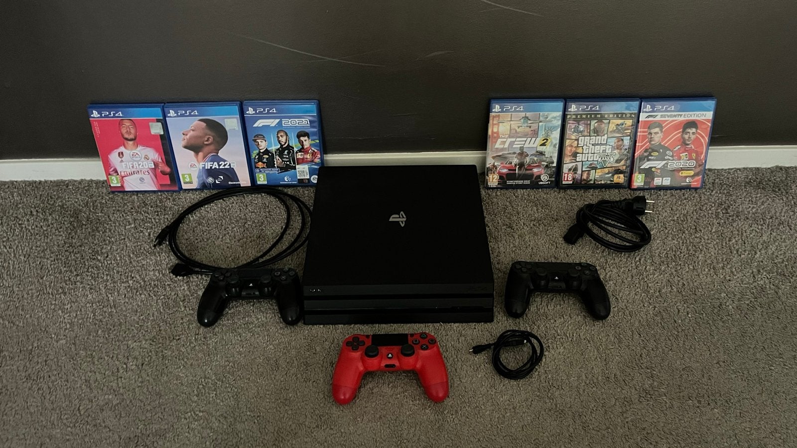 PS4 Pro 1TB met 3 controllers en 6 games, Ophalen, 1 TB, Pro, Met 3 controllers of meer