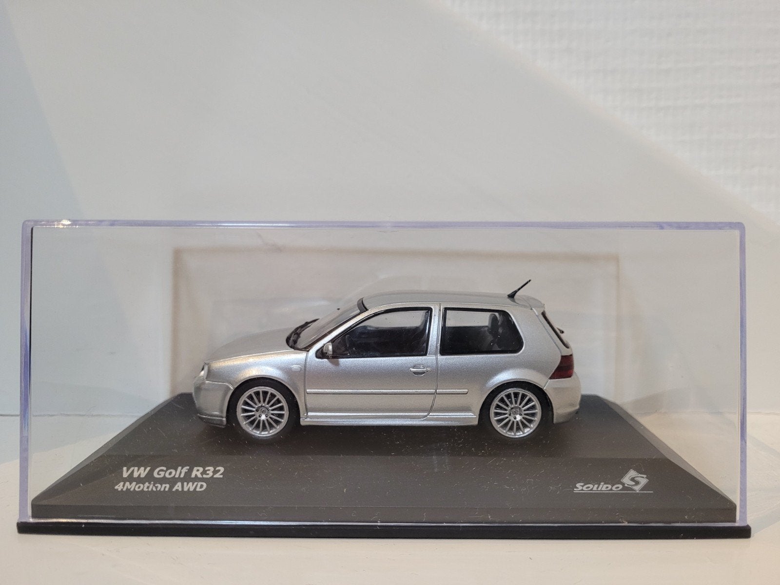 Solido 1:43 Volkswagen Golf MK4 R32 4motion AWD Zilver, Ophalen of Verzenden, Nieuw, Auto, Solido