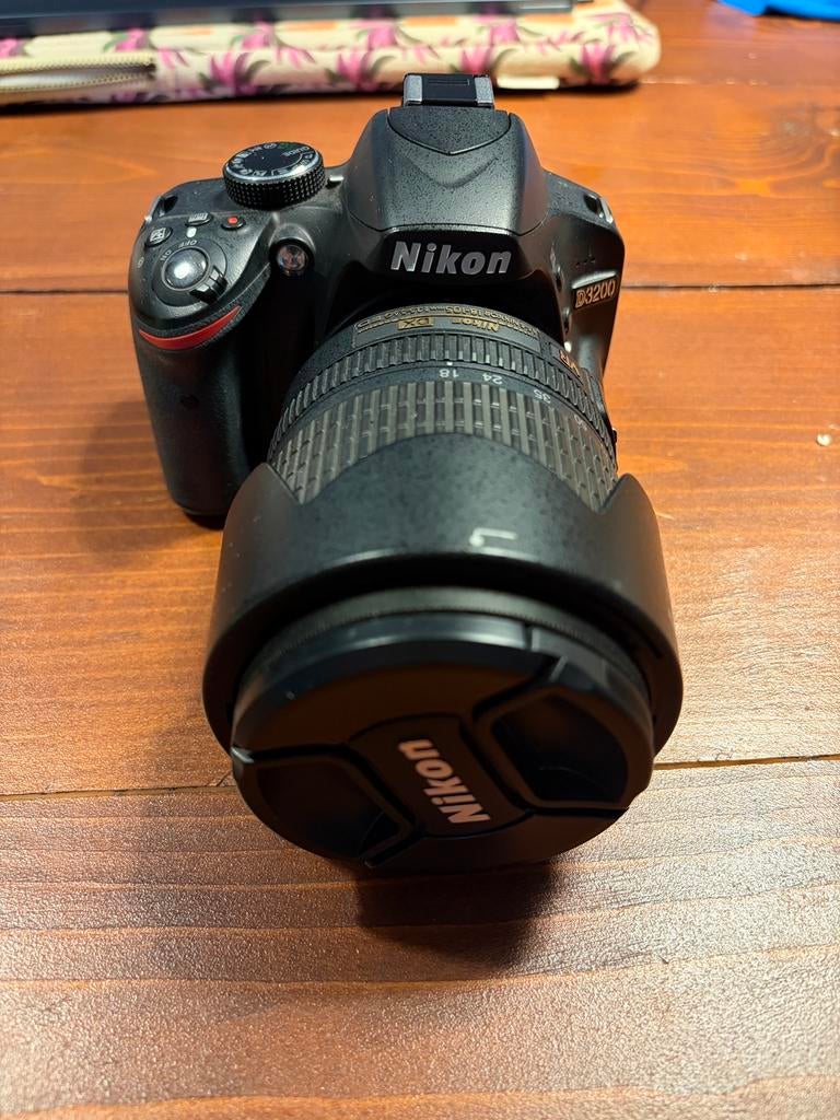 Zeer complete nikon d3200 set (3 lenzen), Audio, Tv en Foto, Fotocamera's Digitaal, Spiegelreflex, Ophalen of Verzenden, Zo goed als nieuw
