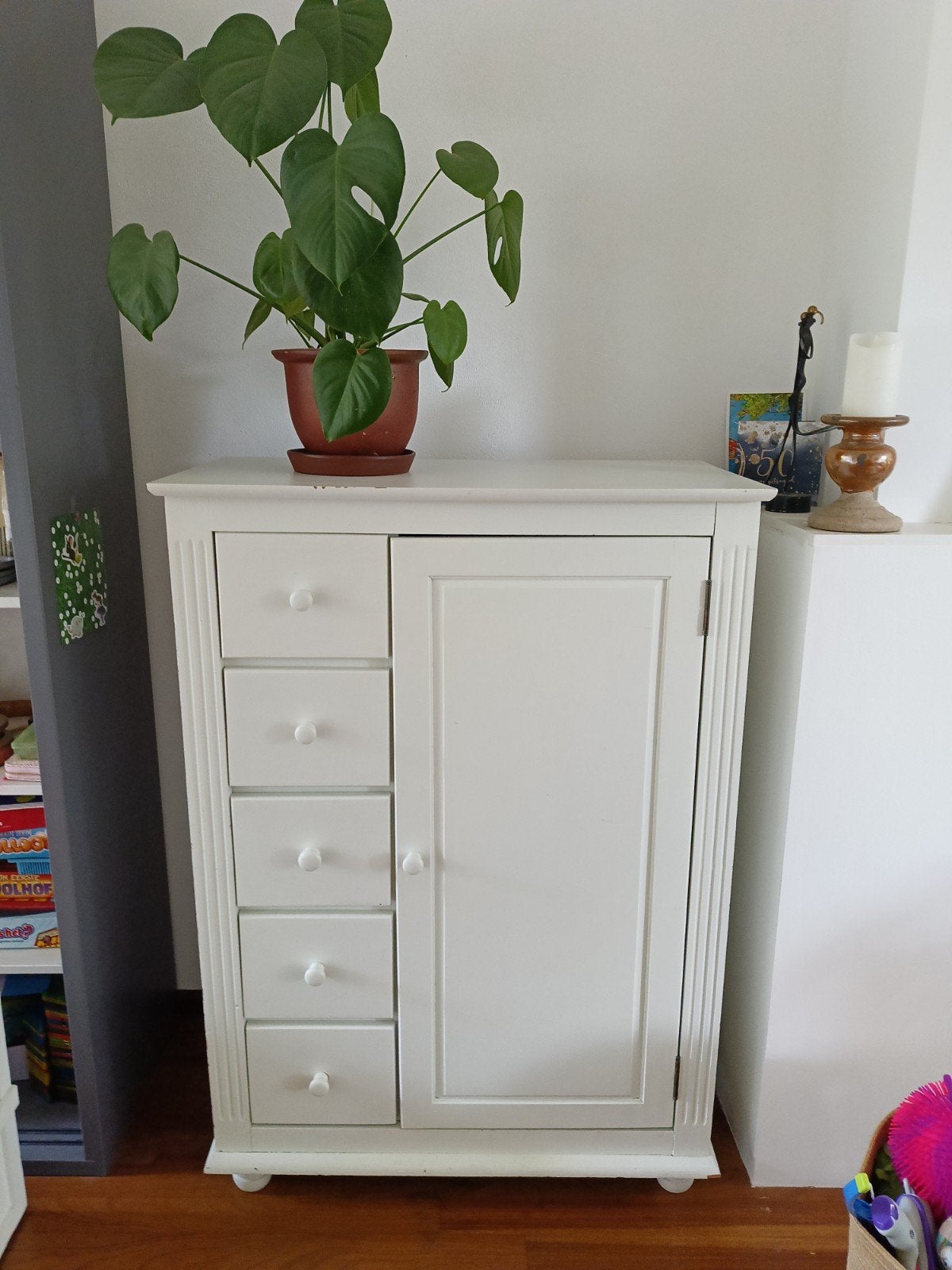Mooie wandkast/meidenkast, Ophalen, 50 tot 70 cm, 105 cm of meer, 100 cm of meer