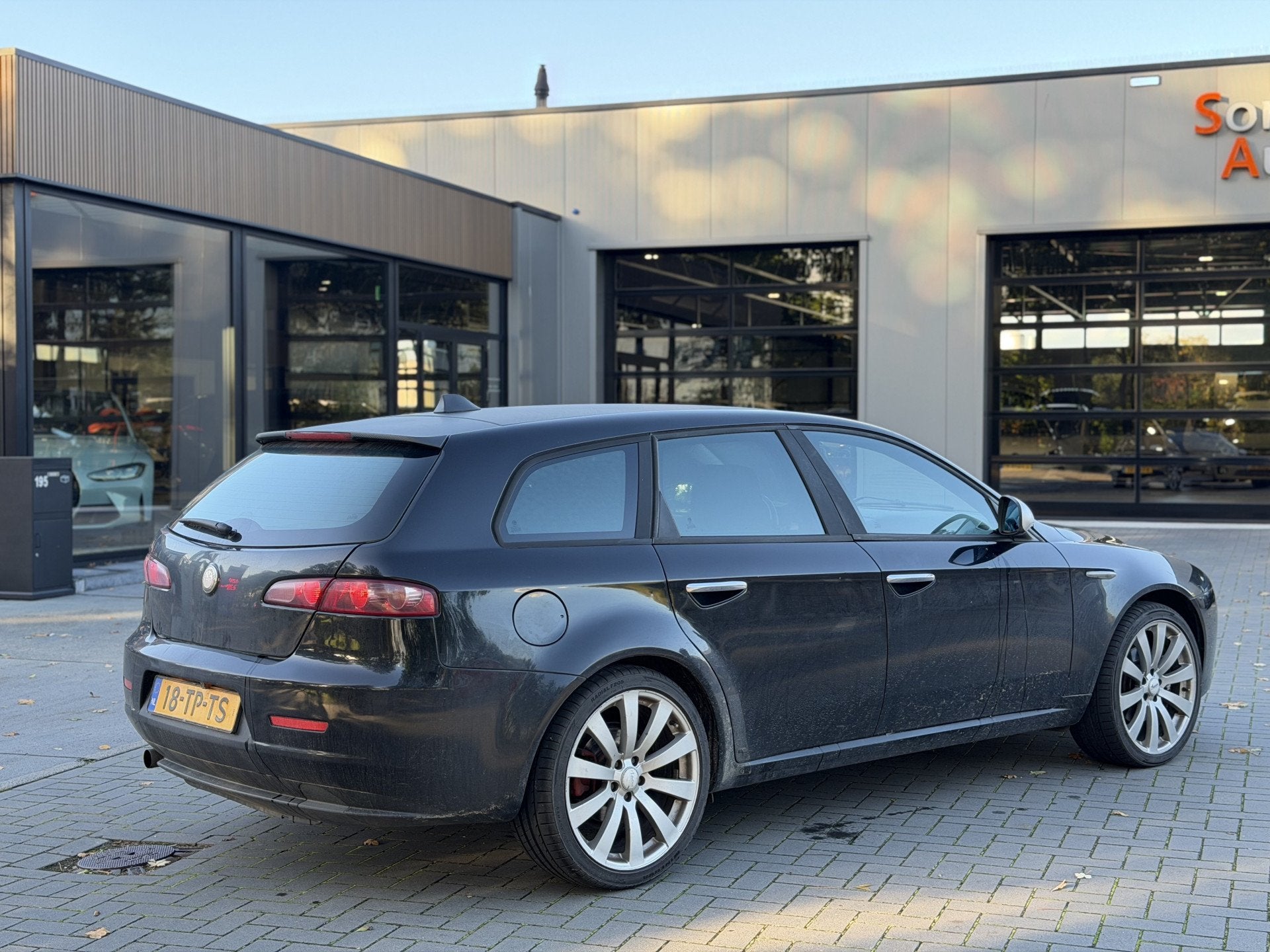 Alfa Romeo 159 Sportwagon 1.8 mpi Business | Camera | Climat, Auto's, Gebruikt, Zwart, 4 cilinders, 1796 cc