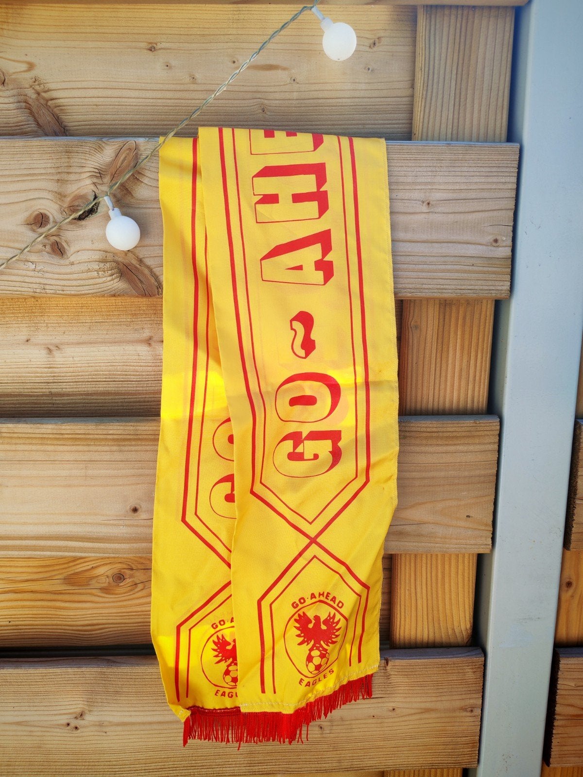Vintage Go Ahead Eagles Deventer Sjaal Jaren '70, Ophalen of Verzenden, Overige binnenlandse clubs, Vaantje of Sjaal