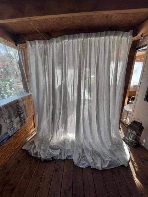1xWitte vitrage met haakjes, B221cm x H252cm, Ophalen of Verzenden, Gebruikt