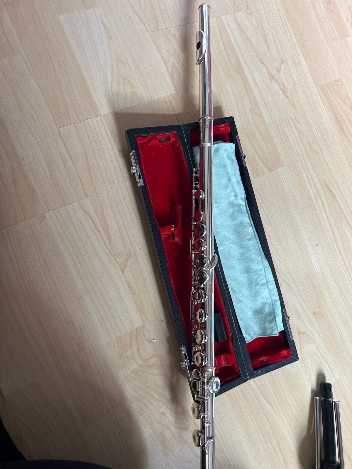 Zilverkleurige Pearl Dwarsfluit met Koffer en Accessoires, Muziek en Instrumenten, Blaasinstrumenten | Dwarsfluiten en Piccolo's