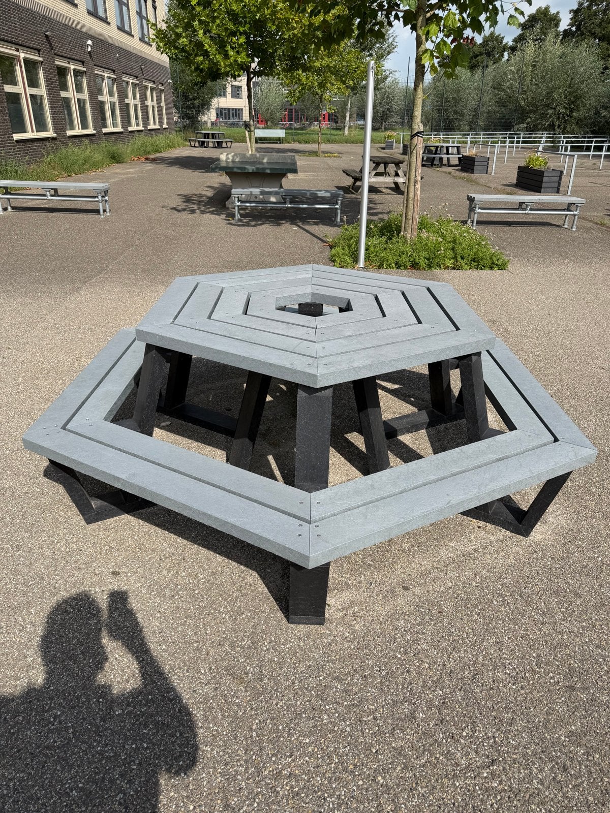 Metec Zeshoekige picknicktafel van gerecycled kunststof, Ophalen, Gebruikt