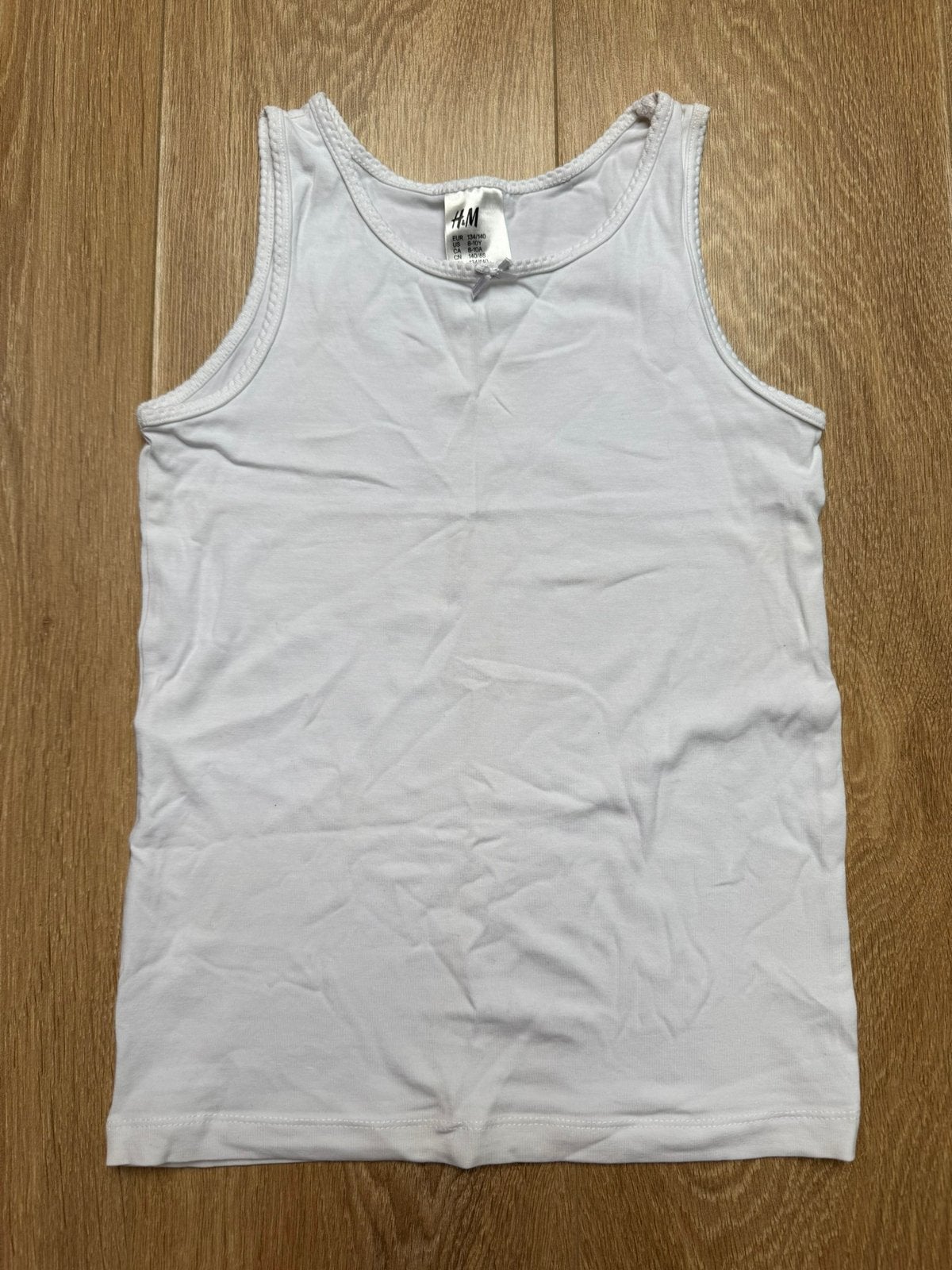 H&M meisjes hemd wit met strik maat 134/140, Ophalen of Verzenden, Gebruikt, Meisje, Nacht- of Onderkleding