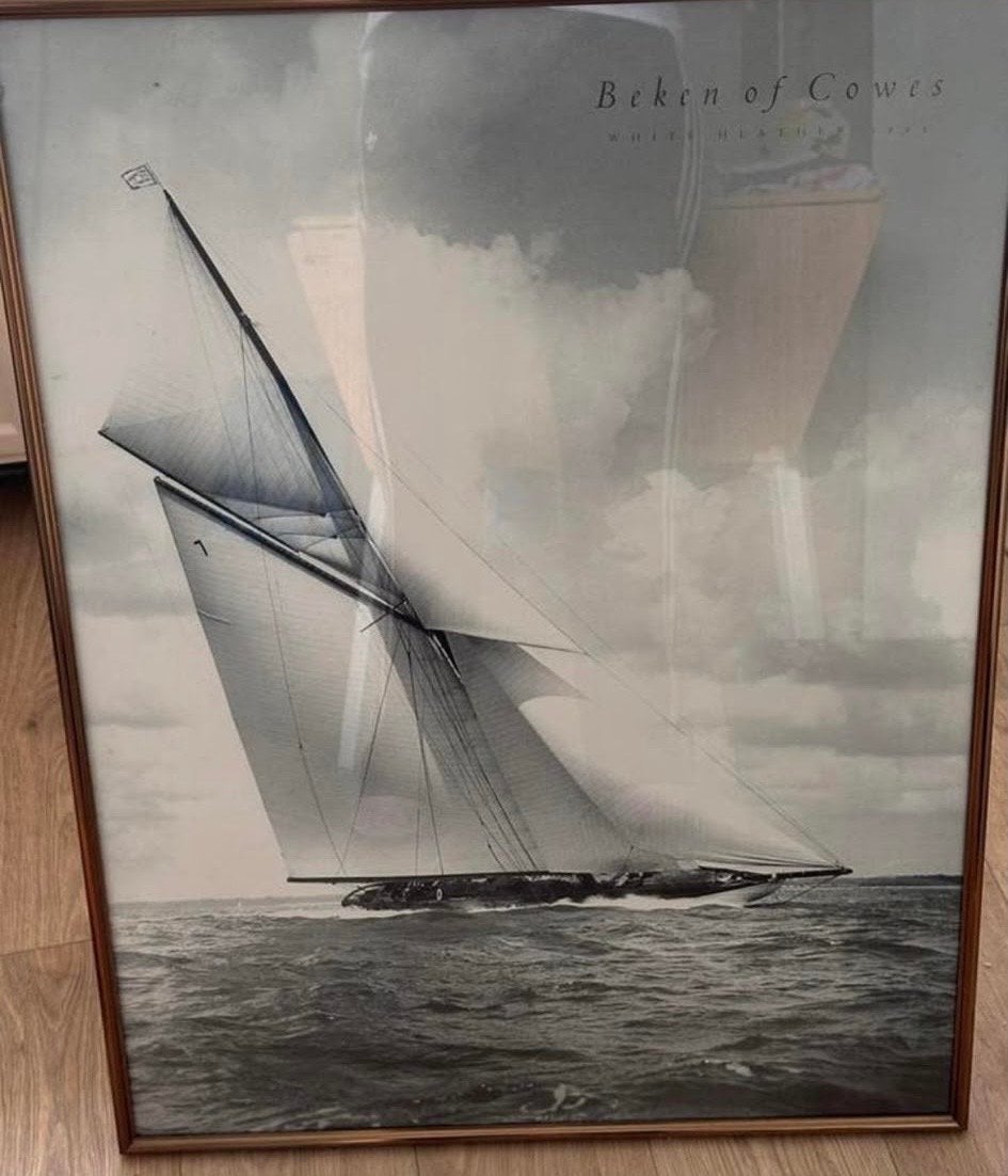 Beken of Cowes Zeilboot Poster - Ingelijst, Ophalen, Gebruikt, Foto of Poster, Oorspronkelijke maker