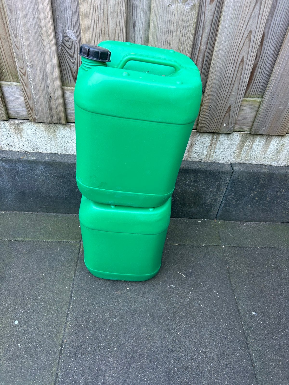 Jerrycan 20L voor benzine/diesel - Groen, Auto diversen, Ophalen