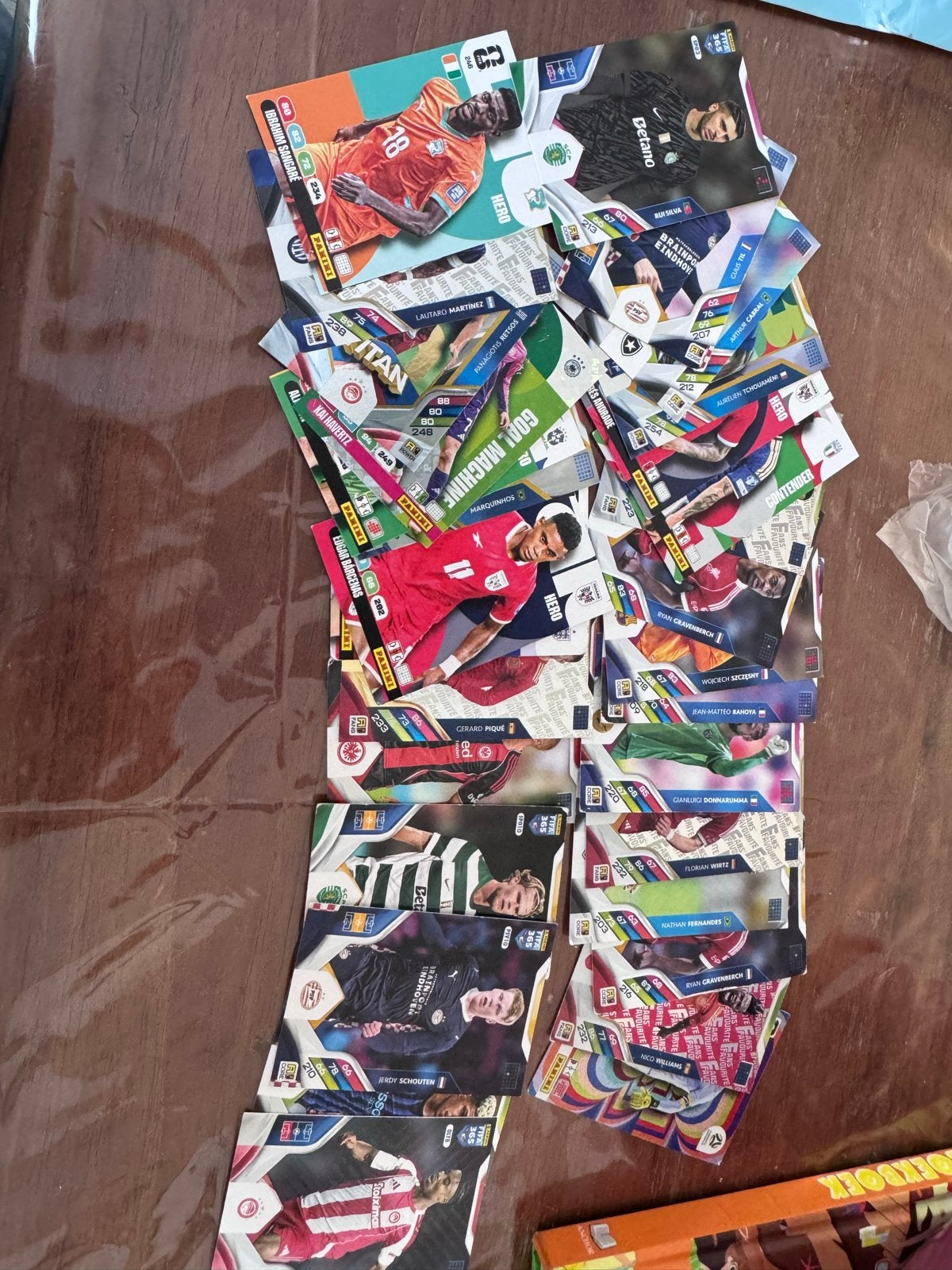 30 stuks voetbalplaatjes van diverse clubs en spelers, Ophalen of Verzenden, Gebruikt, Buitenlandse clubs, Spelerskaart