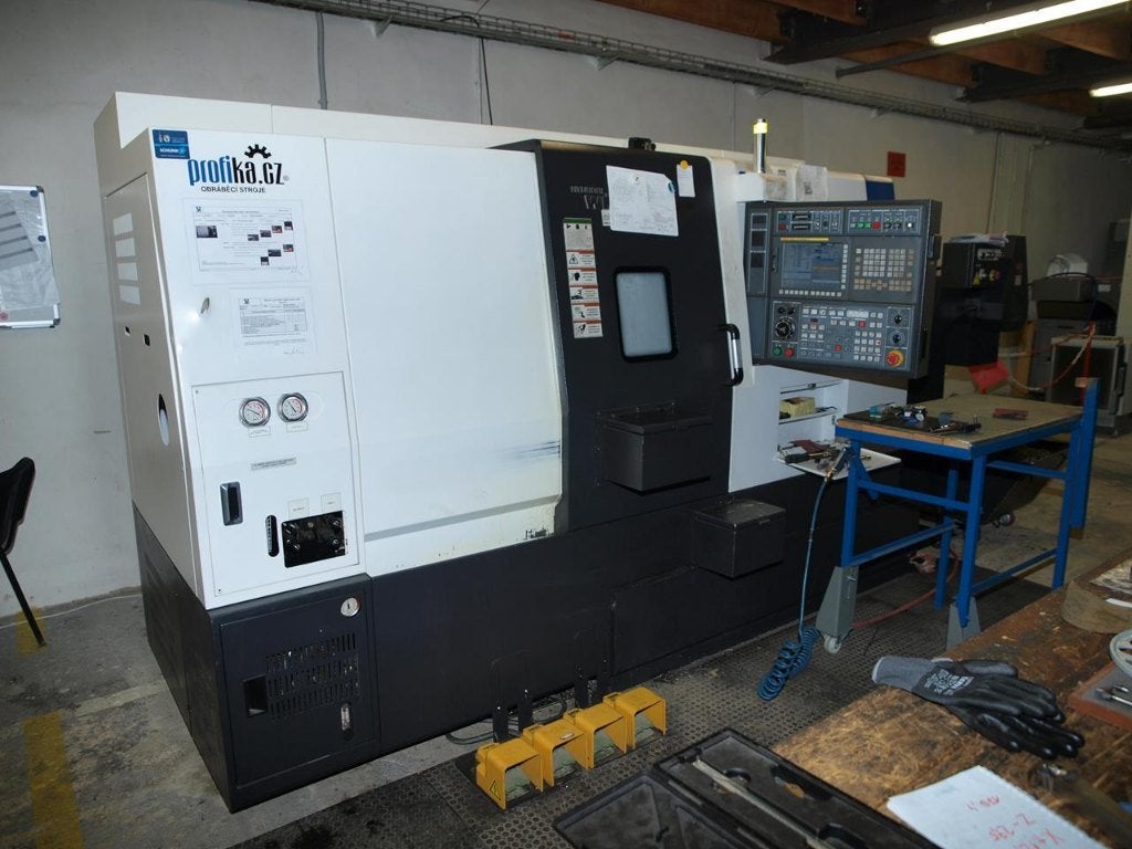 CNC lathe HYUNDAI WIA L200SY, Ophalen of Verzenden, Gebruikt, Metaal, Machine