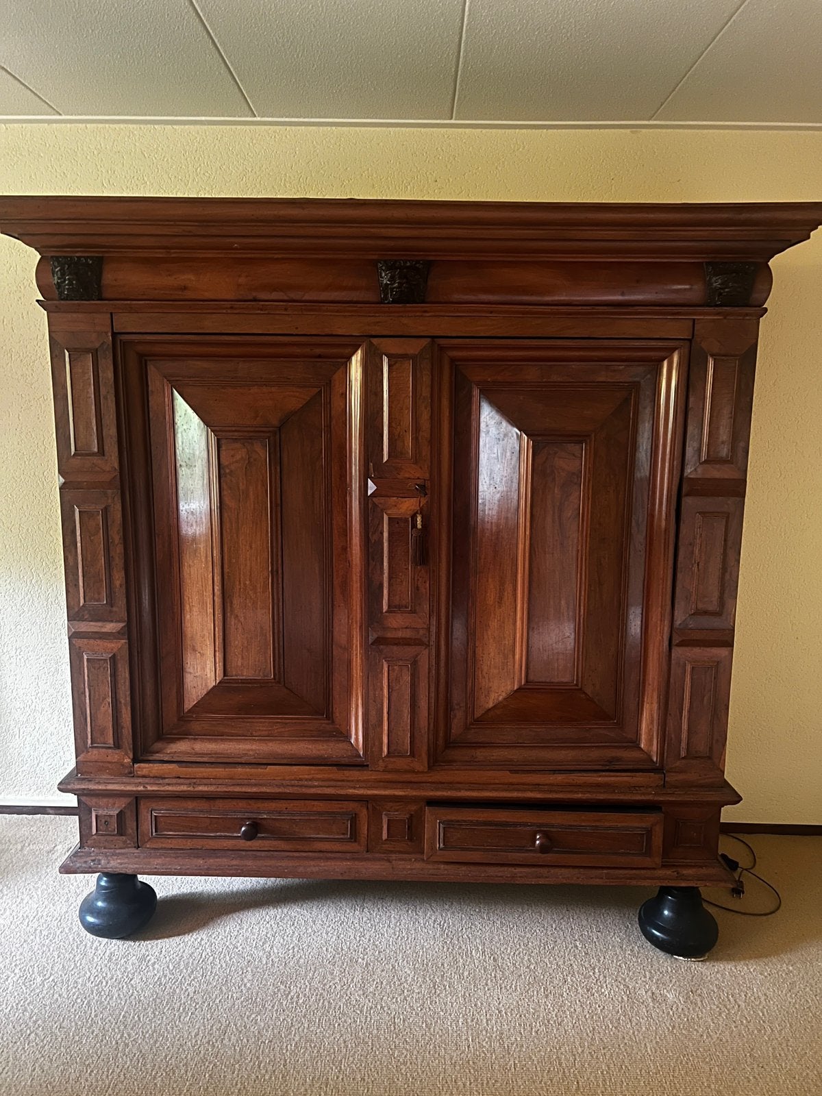 Antieke grote linnenkast, Antiek en Kunst, Antiek | Meubels | Kasten, Ophalen