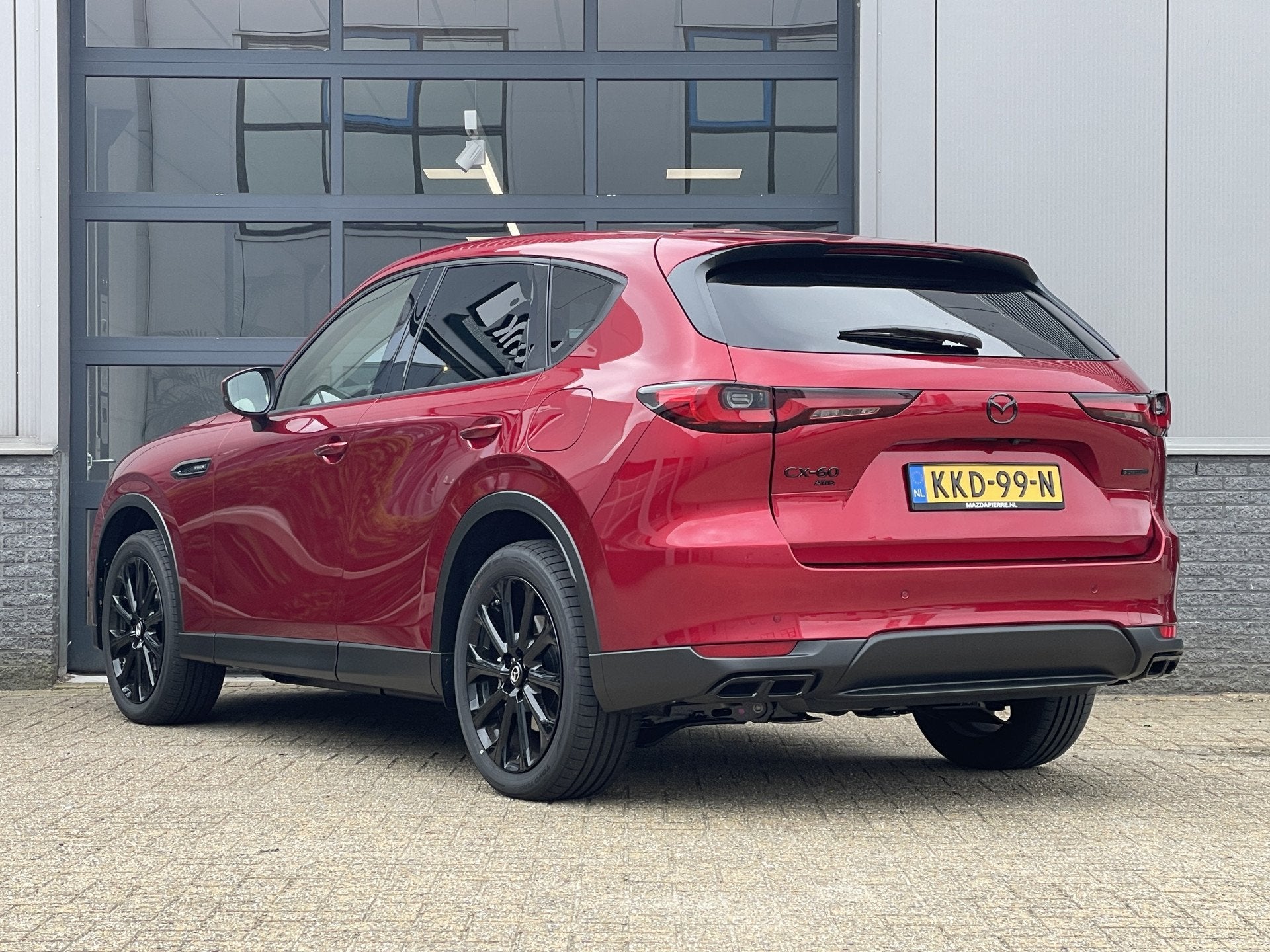 Mazda CX-60 2.5 e-SkyActiv PHEV Exclusive-Line Business Edit, Auto's, Mazda, Automaat, Stof, Gebruikt, 4 cilinders