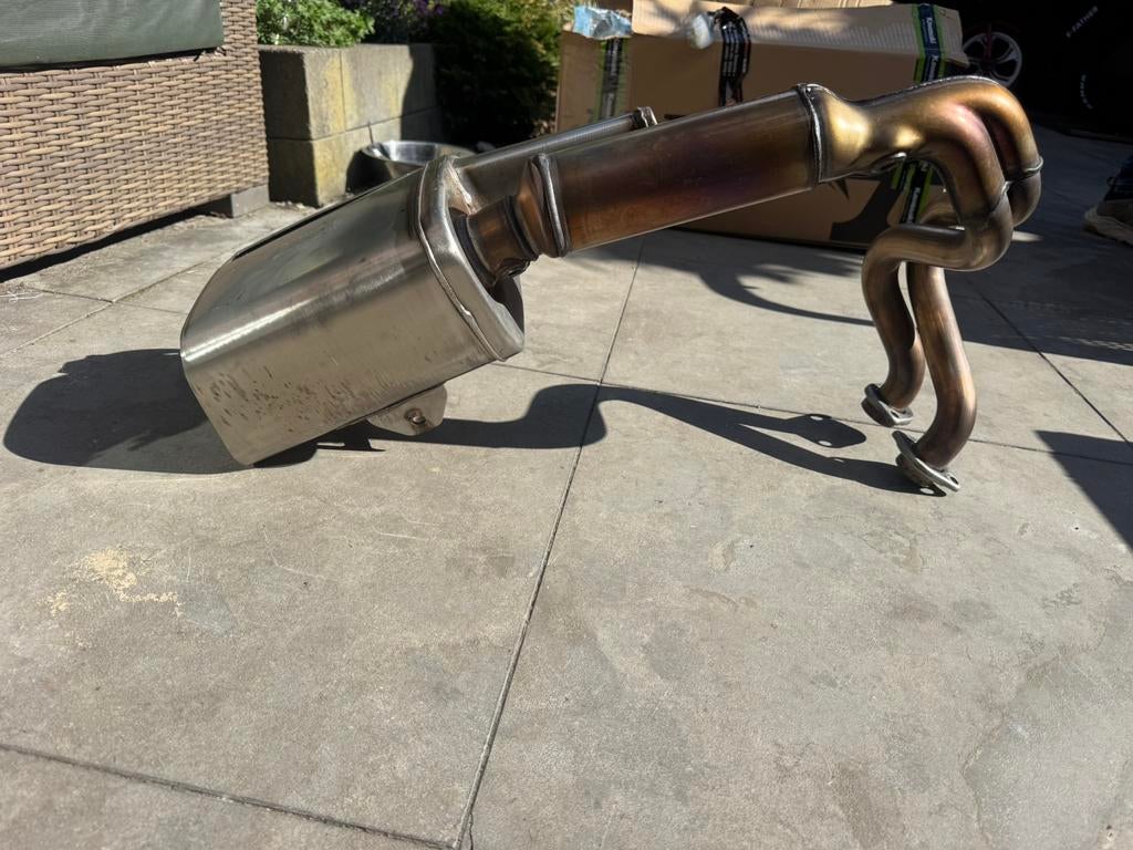 Originele Kawasaki ninja uitlaat, Ophalen