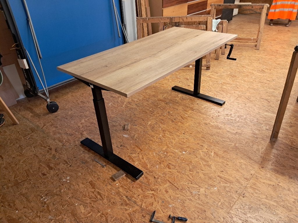 Zit/ sta bureau 160 x 80cm, Huis en Inrichting, Bureaus, Ophalen, In hoogte verstelbaar, Gebruikt, Zit-sta bureau