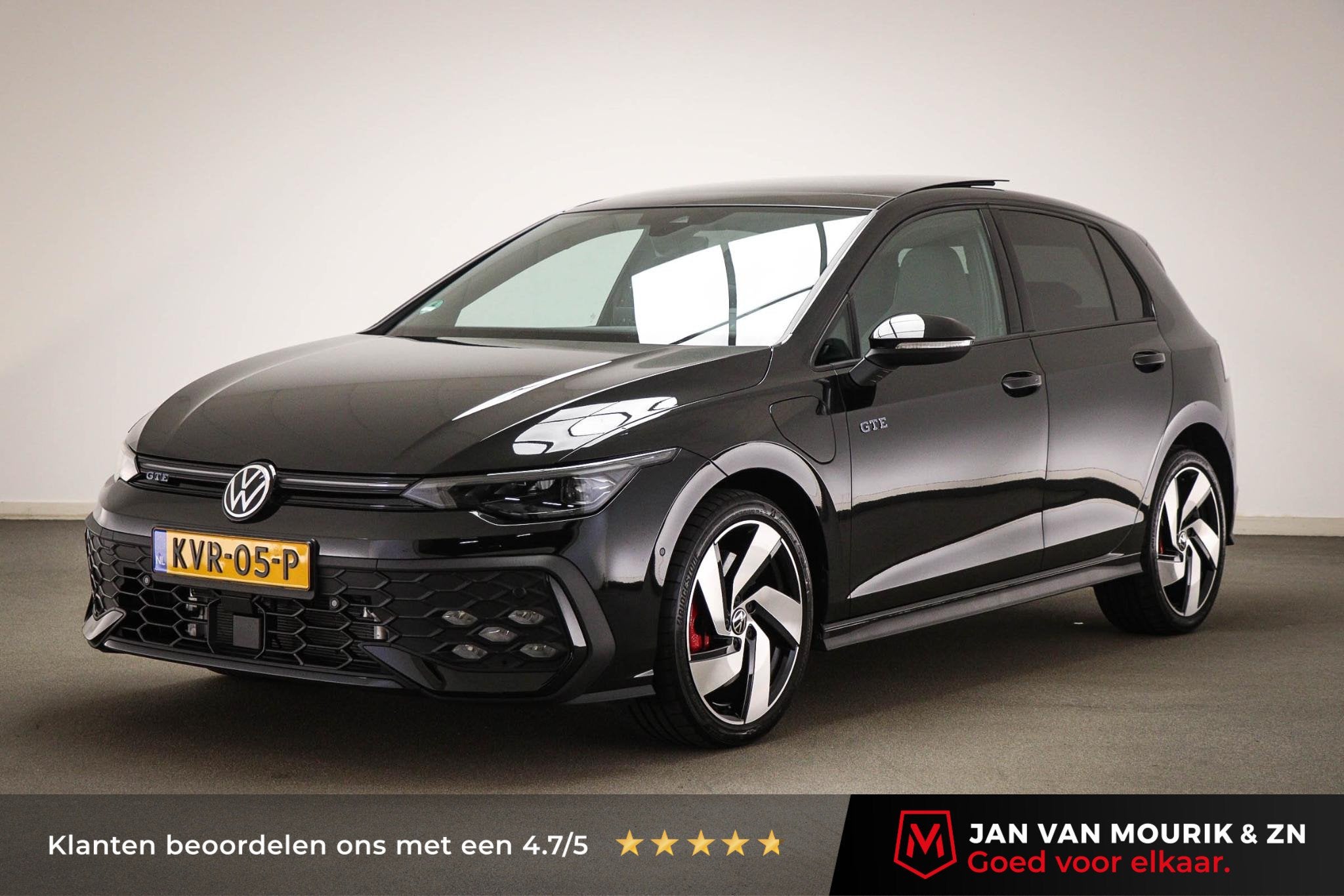 Volkswagen Golf 1.5 eHybrid GTE | LEDER | PANORAMADAK | HEAD, 4 cilinders, Met garantie (alle), 150 min, 1700 kg