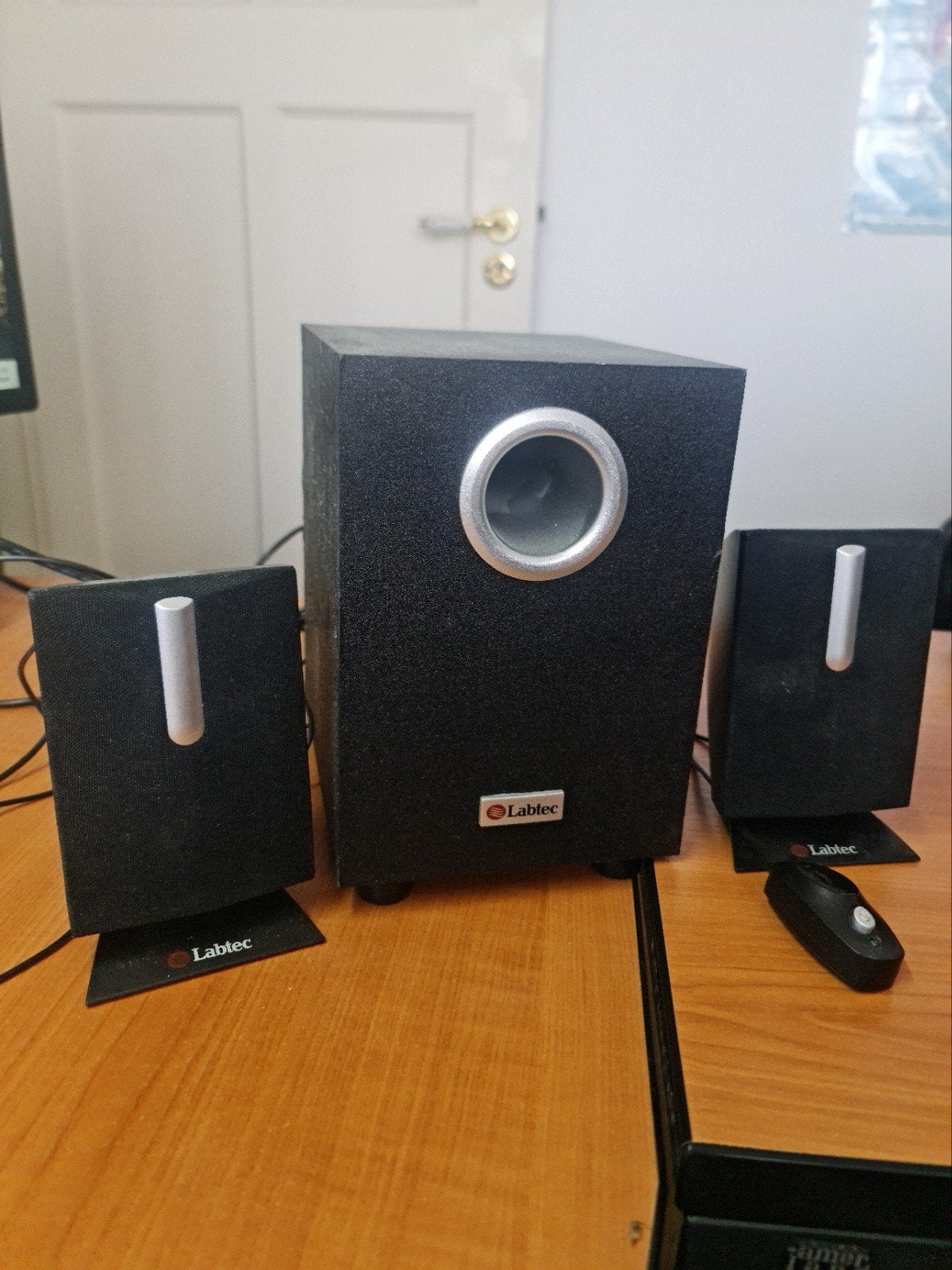 Labtec PC Stereo Set,Subwoofer,  2 Satellietluidsprekers., Ophalen of Verzenden, Gebruikt, Audiokanaal 2.1, Labtec