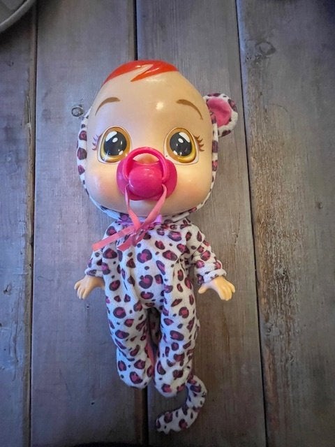 Pop cry babies lea. Huilende pop / babypop., Ophalen, Zo goed als nieuw, Babypop