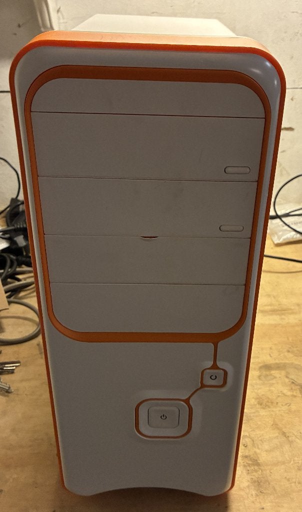 Retro / Unieke PC Behuizing (Wit/Oranje) – Gembird behuizing, Computers en Software, Ophalen, Gembird