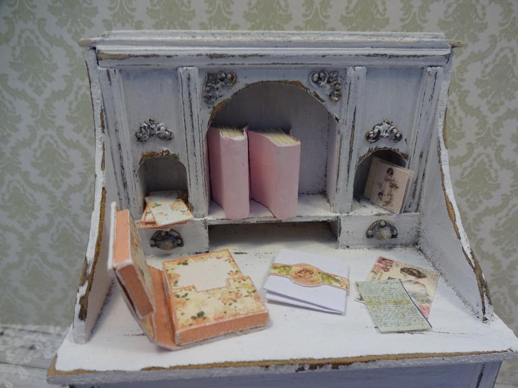 Brocante bureau Art of Mini, Ophalen of Verzenden, Zo goed als nieuw, Poppenhuis