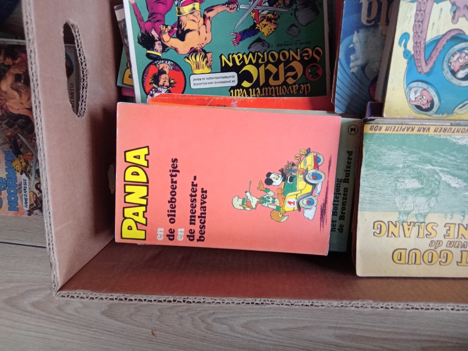 Bananendoos vol met antieke strips, Gelezen, Marten Toonder, Ophalen of Verzenden, Meerdere stripboeken