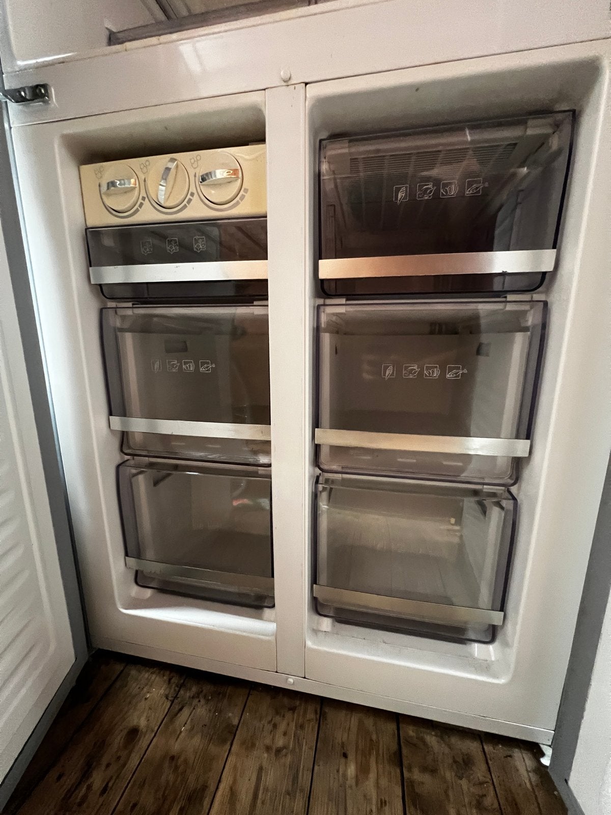 Kelvinator Koel-vriescombinatie met aparte vriezer, Witgoed en Apparatuur, Ophalen, Gebruikt, 200 liter of meer, 60 cm of meer