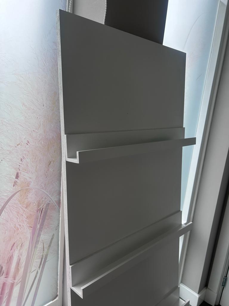 Tijdschriftenrek - 58cm breed, 180cm hoog, Huis en Inrichting, Woonaccessoires | Krantenbakken en Lectuurbakken, Ophalen, Gebruikt