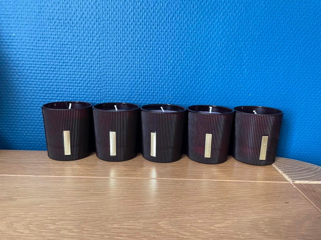 Nieuw Rituals Ayurveda geurkaars 140 gram kaars sakura, Overige materialen, Nieuw, Ophalen of Verzenden, Rood