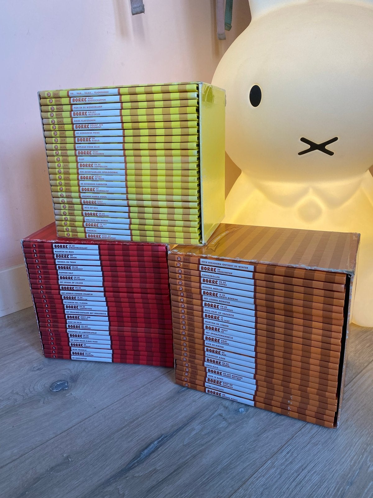 Grote collectie Borre boeken - 3 complete jaargangen, Boeken, Ophalen, Zo goed als nieuw, Fictie algemeen