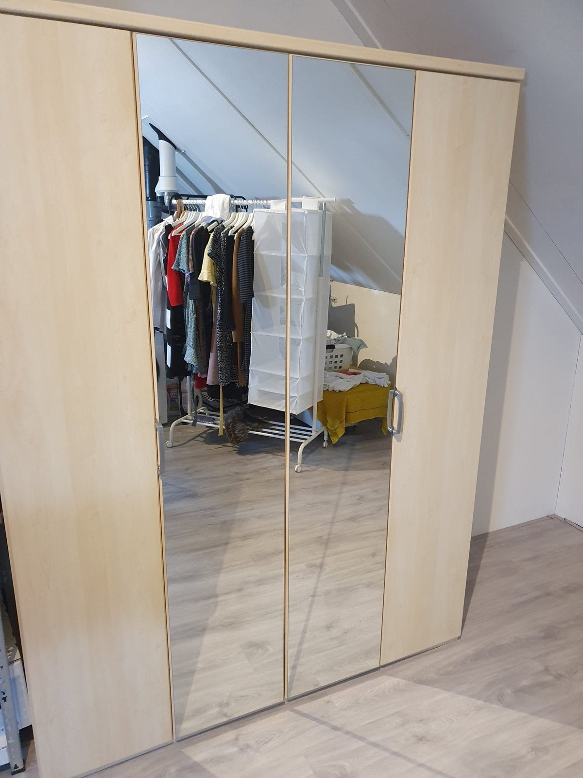 Kledingkast met spiegel, Huis en Inrichting, Kasten | Kledingkasten, Ophalen, Met deur(en), Gebruikt, 100 tot 150 cm