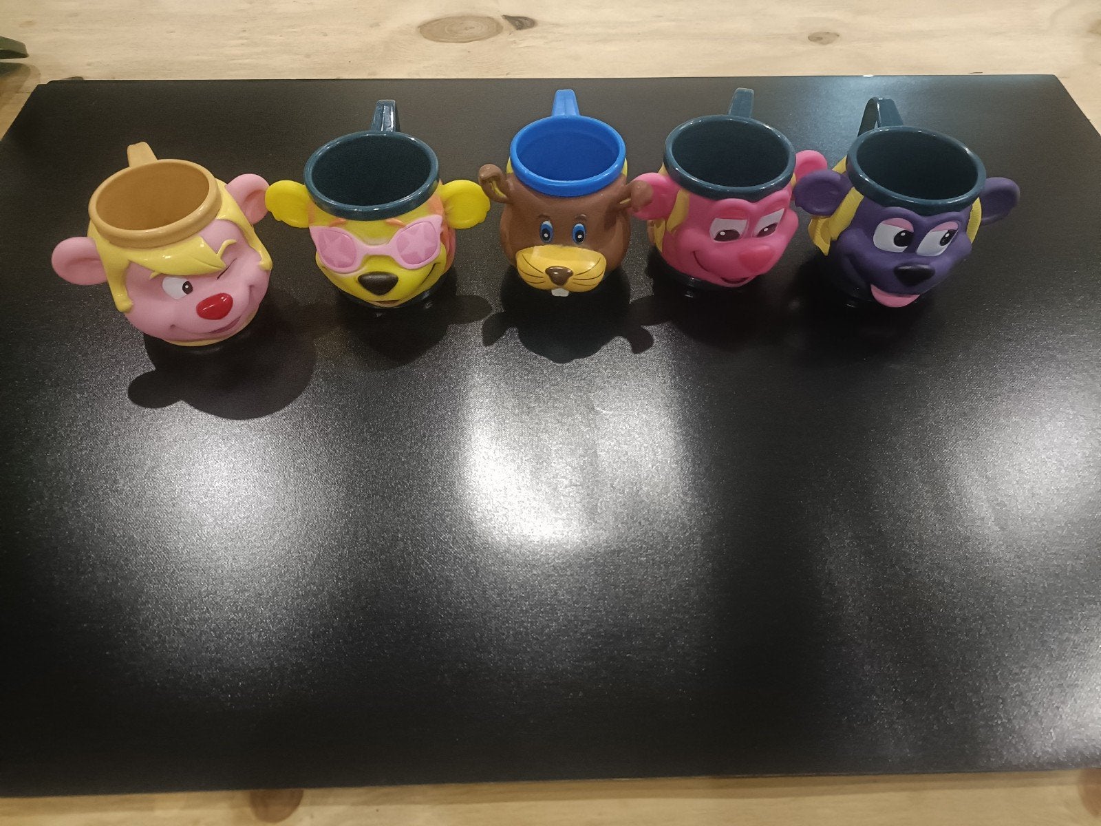 Leuke plastic bekers met dierenfiguren - 5 stuks, Ophalen of Verzenden, Gebruikt