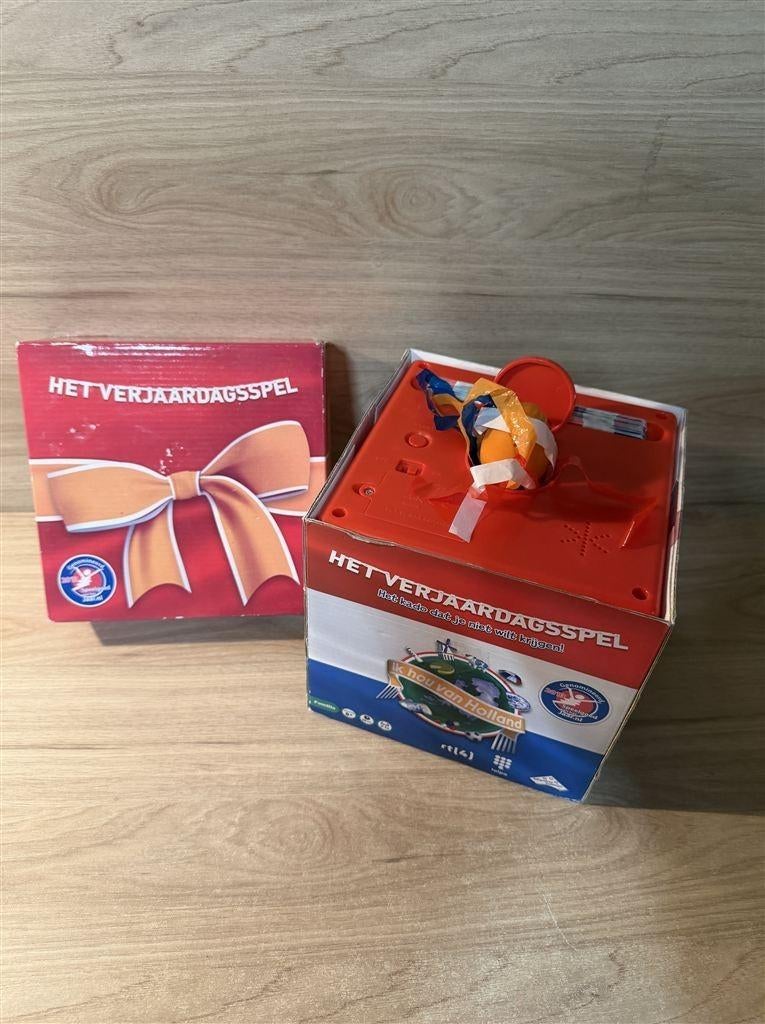 ik hou van holland het verjaardagsspel - s6555, Hobby en Vrije tijd, Gezelschapsspellen | Bordspellen, Verzenden, Zo goed als nieuw