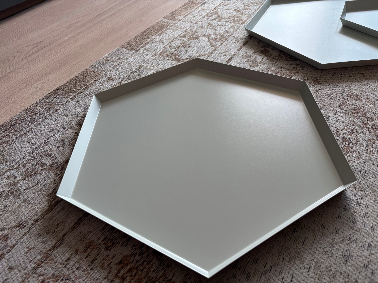HAY Kaleido Tray Hexagon - Lichtgrijs, Overige materialen, Schaal, Ophalen of Verzenden, Zo goed als nieuw